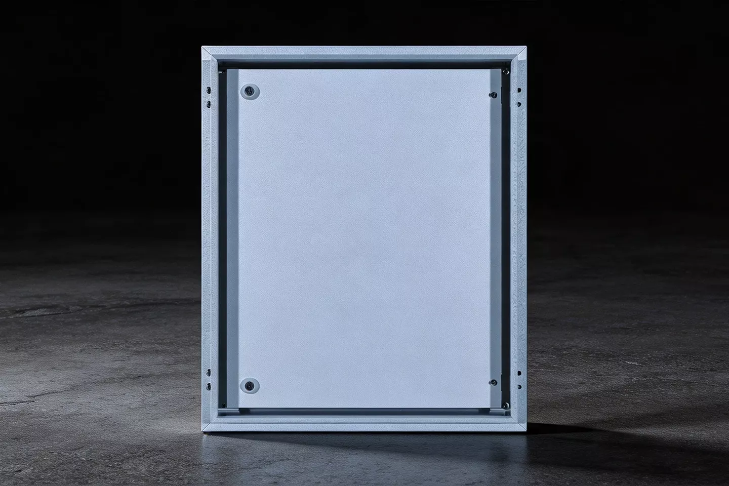 Swing Panel