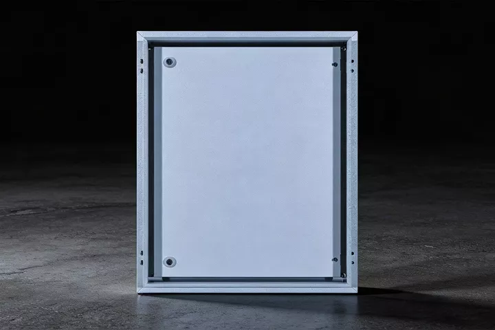 Swing Panel